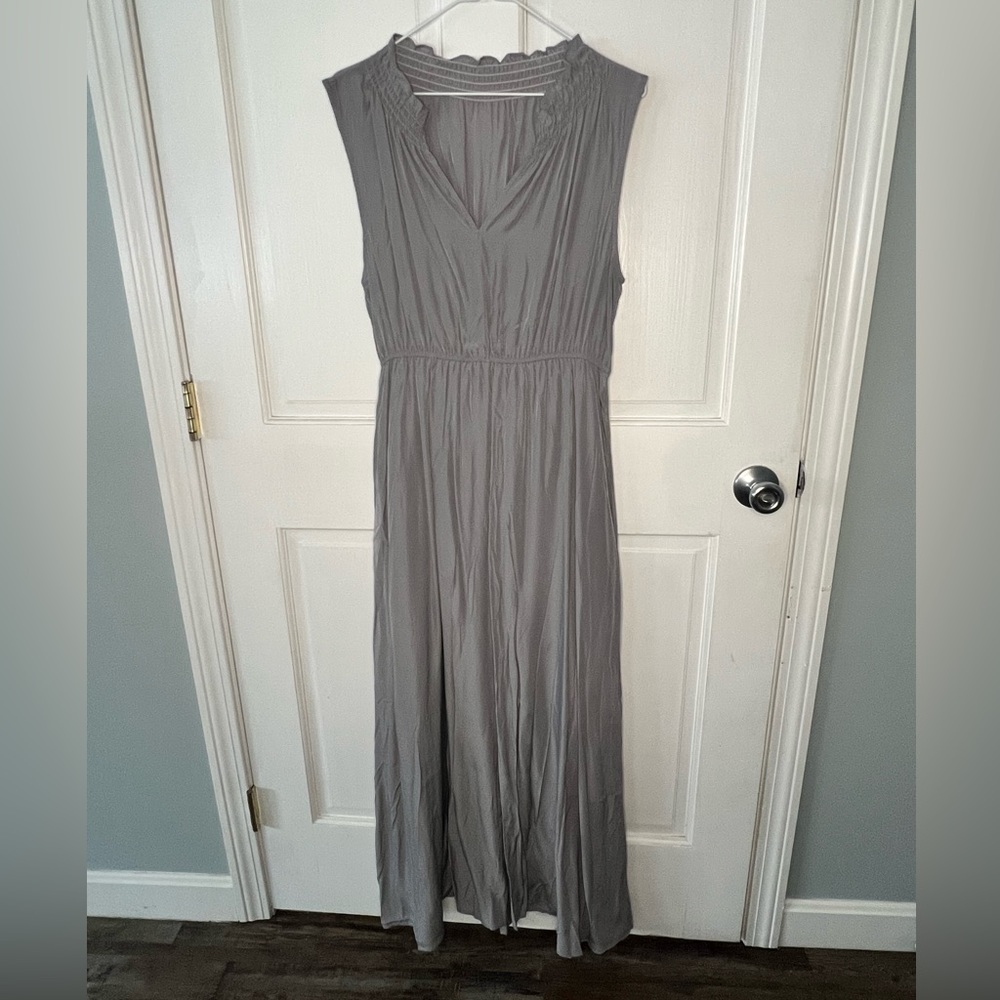 Gray dress